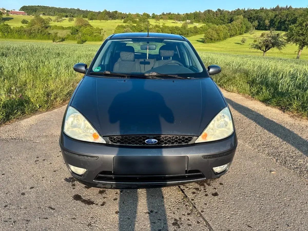Używany Ford Focus 100 KM (73 kW) 2003 Hatchback