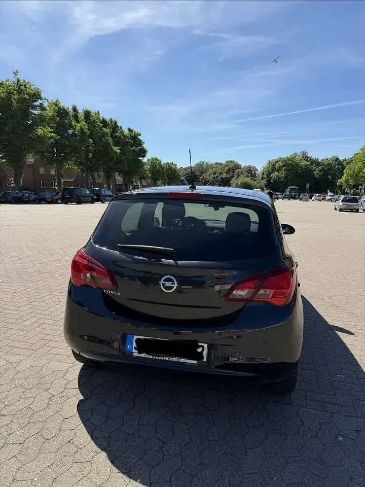 Usado Opel Corsa Edition 90 CV (66 kW) 2016 Negro Utilitario