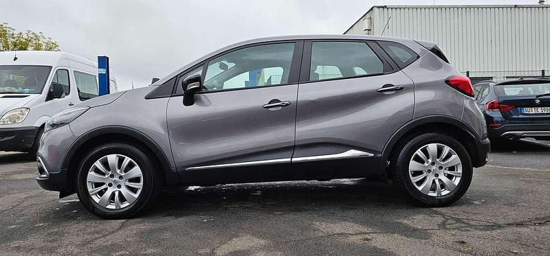 Gebraucht Renault Captur Dynamique 120 PS (88 kW) 2015 Grau SUV
