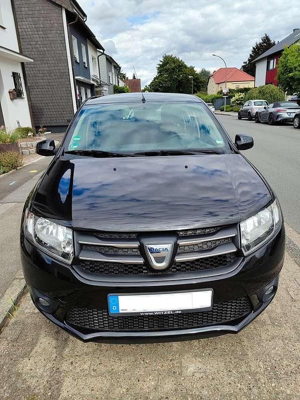 Schwarz Gebraucht 2013 Dacia Sandero Lauréate Kleinwagen | 3.800 € (Fairer Preis) - Bild 1/4