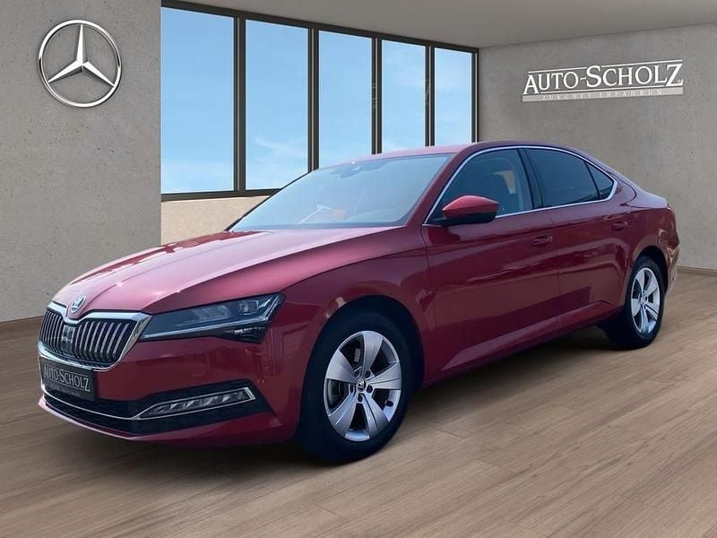 Gebraucht Skoda Superb Style 190 PS (139 kW) 2020 Rot Limousine