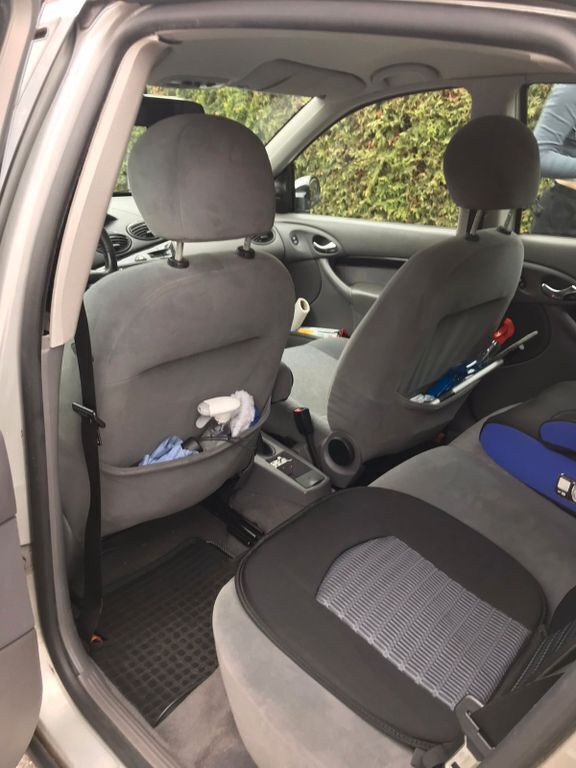 Gebraucht Ford Focus Ghia 116 PS (85 kW) 2001 Silber Limousine