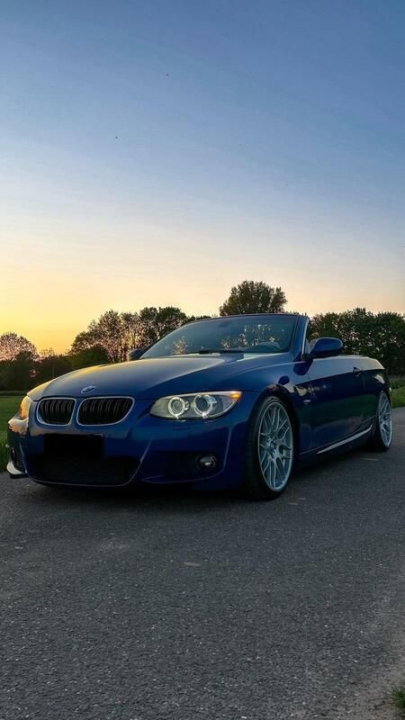 Blau Gebraucht 2011 BMW 330 Cabriolet M Sport Cabrio | 16.499 € (Fairer Preis) - Bild 1/4