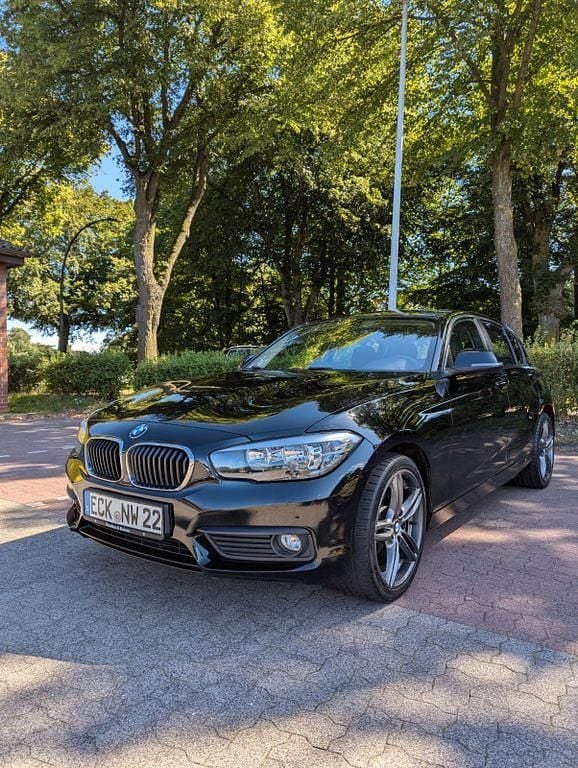 Schwarz Gebraucht 2015 BMW 116 Kleinwagen | 9.500 € (Guter Preis) - Bild 1/4