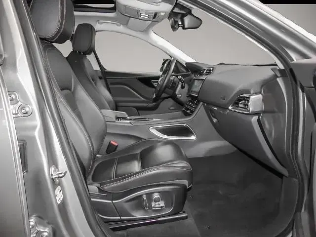 Gebraucht Jaguar F-Pace Prestige 300 PS (220 kW) 2020 Manufacturer SUV