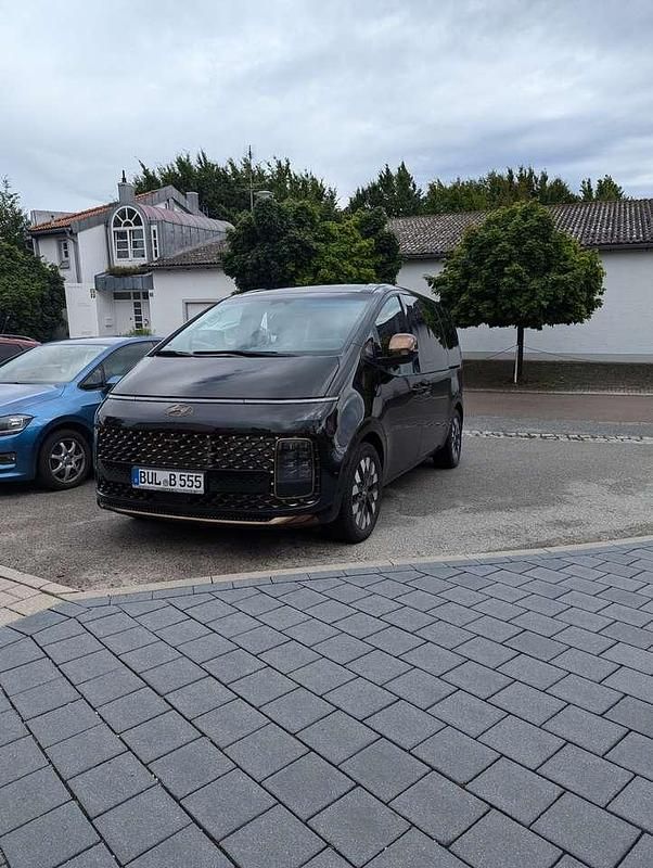 Gebraucht 2022 Hyundai Staria Signature Van | 42.000 € (Guter Preis) - Bild 1/4