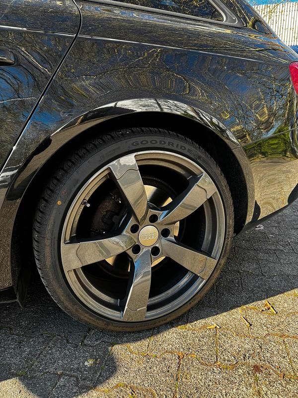 Gebraucht Audi A4 S-Line 150 PS (110 kW) 2015 Schwarz Kombi