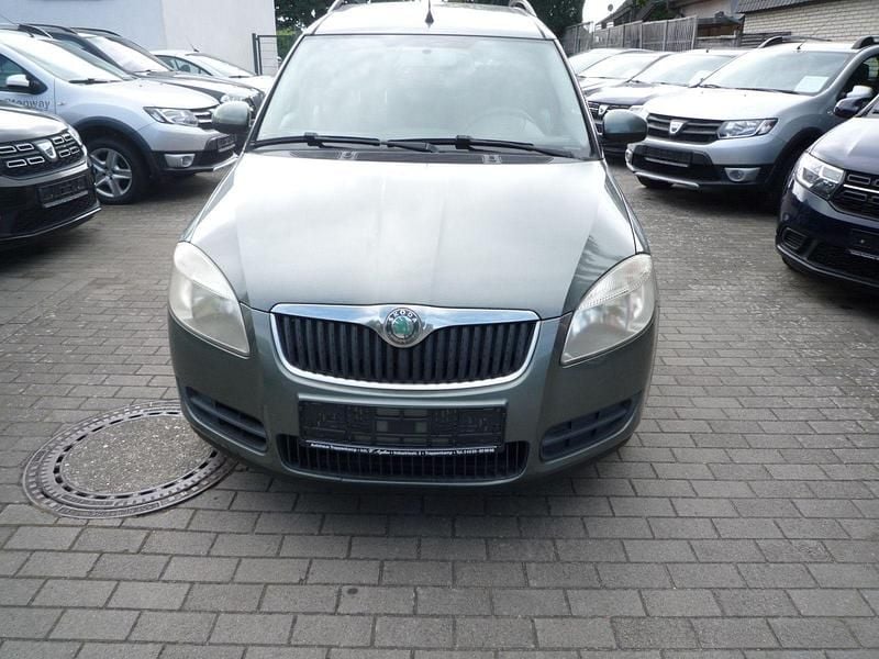 Grün Gebraucht 2007 Skoda Roomster Style Kombi | 2.999 € (Etwas zu teuer) - Bild 1/4