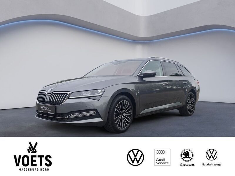 Grau Gebraucht 2023 Skoda Superb Style Kombi | 23.888 € - Bild 1/4