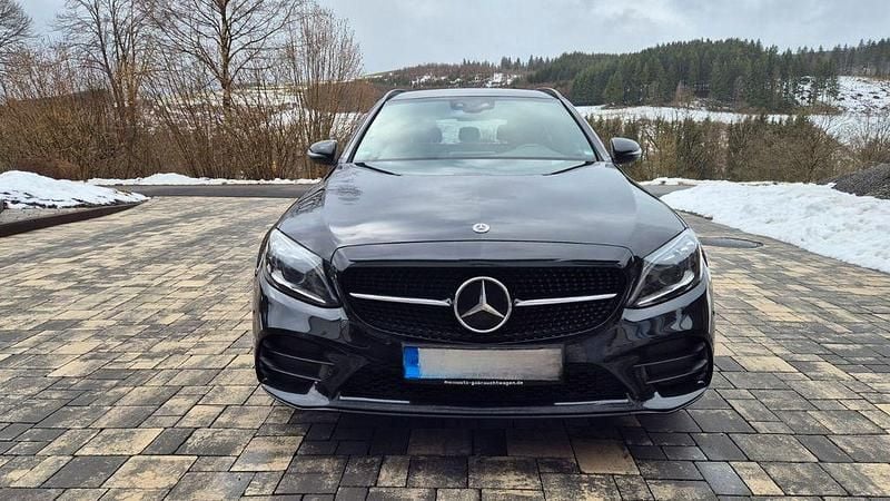 Gebraucht Mercedes C300e AMG line 306 PS (225 kW) 2021 Schwarz Kombi