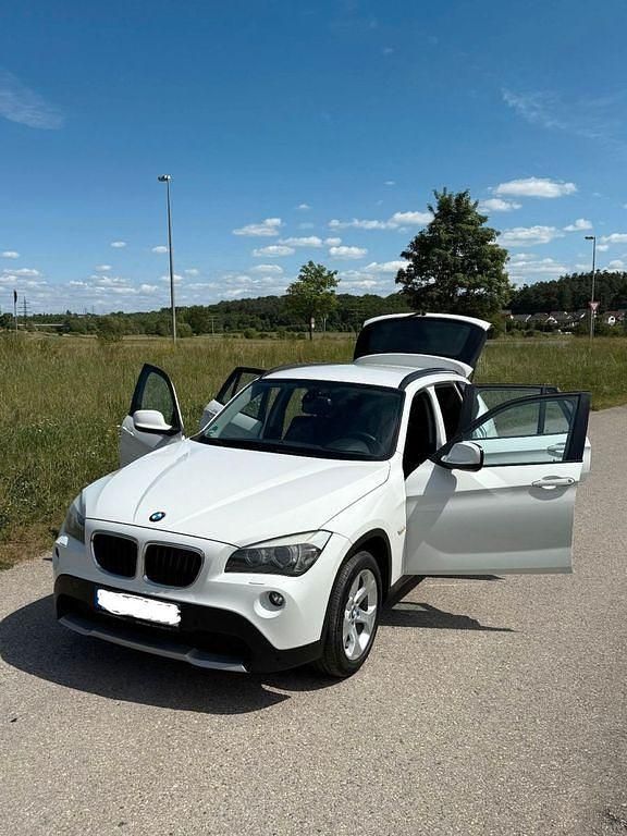 Weiß Gebraucht 2011 BMW X1 SUV | 6.000 € (Superpreis) - Bild 1/4