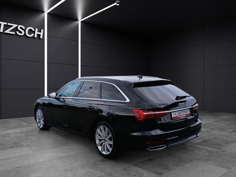 Gebraucht Audi A6 Sport 204 PS (150 kW) 2022 Mythosschwarz metallic Kombi