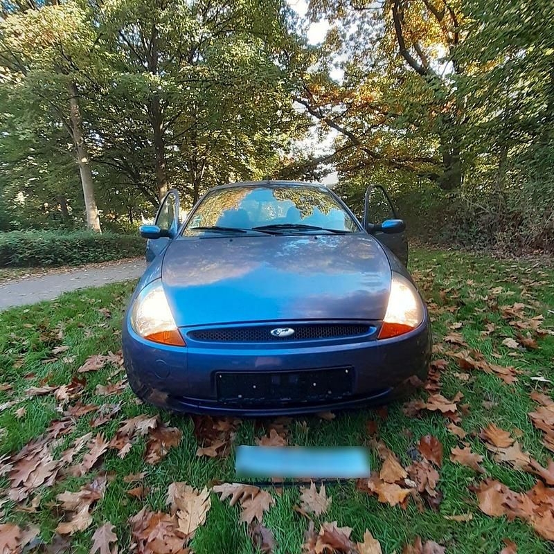 Second-hand Ford Ka 60 CP (44 kW) 2005 Albastru Hatchback