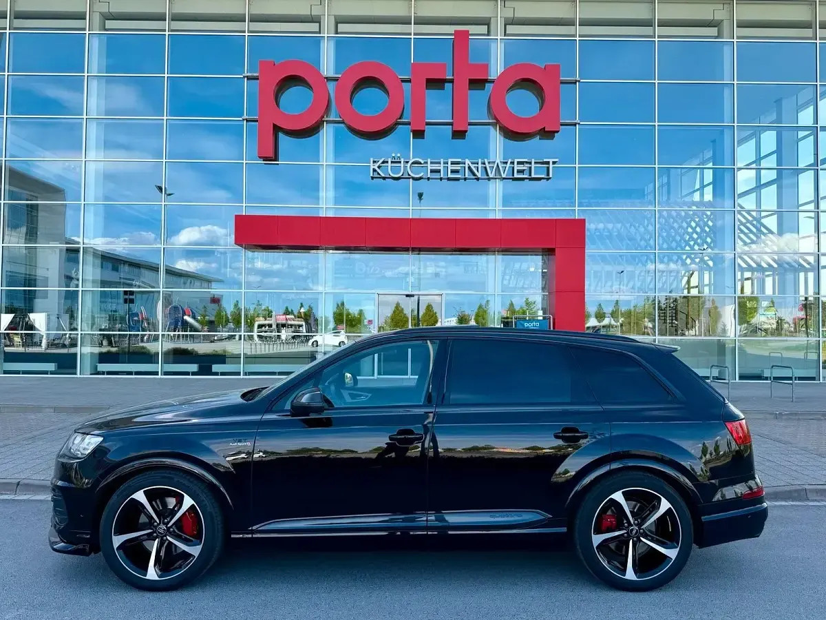 Gebraucht Audi SQ7 Ambiente 435 PS (319 kW) 2016 Schwarz SUV