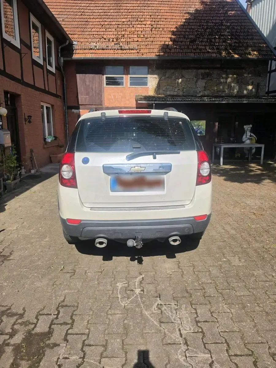 Gebraucht Chevrolet Captiva 136 PS (100 kW) 2011 Weiß SUV