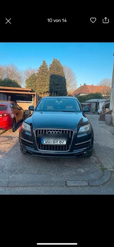Grau Gebraucht 2012 Audi Q7 SUV | 14.000 € (Superpreis) - Bild 1/4