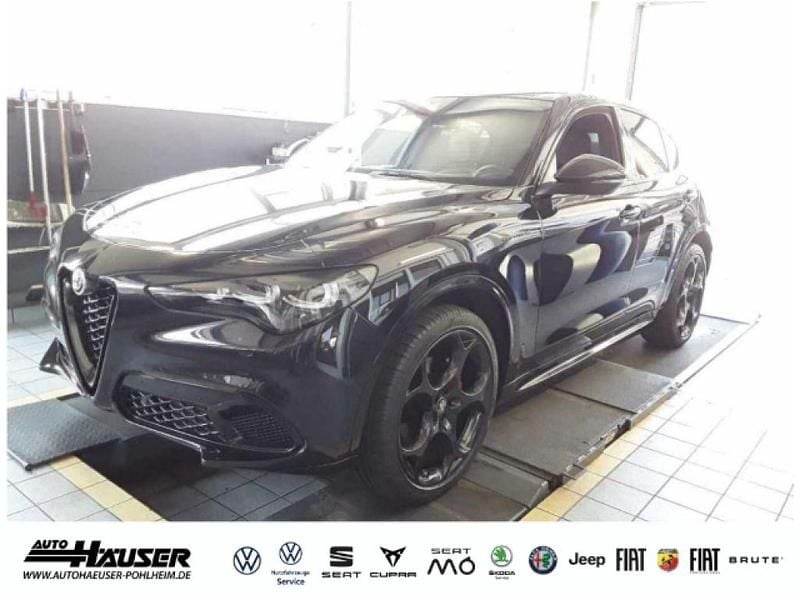 Schwarz Gebraucht 2023 Alfa Romeo Stelvio Competizione SUV | 43.975 € (Teuer) - Bild 1/4