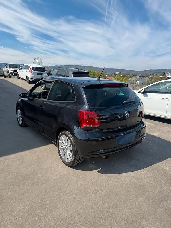 Second-hand VW Polo Life 2010 Negru Hatchback