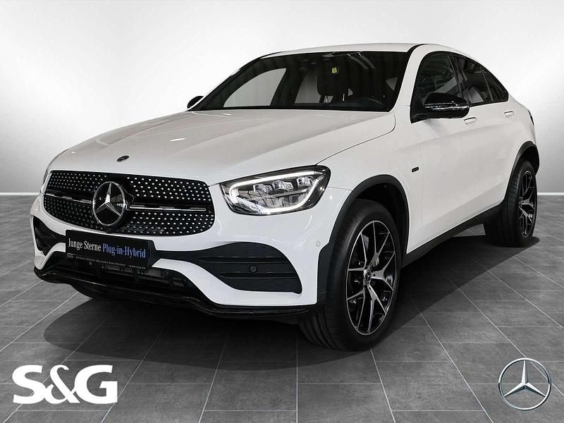 Unilack polarweiß Gebraucht 2021 Mercedes GLC300e AMG Coupé | 52.971 € (Teuer) - Bild 1/4