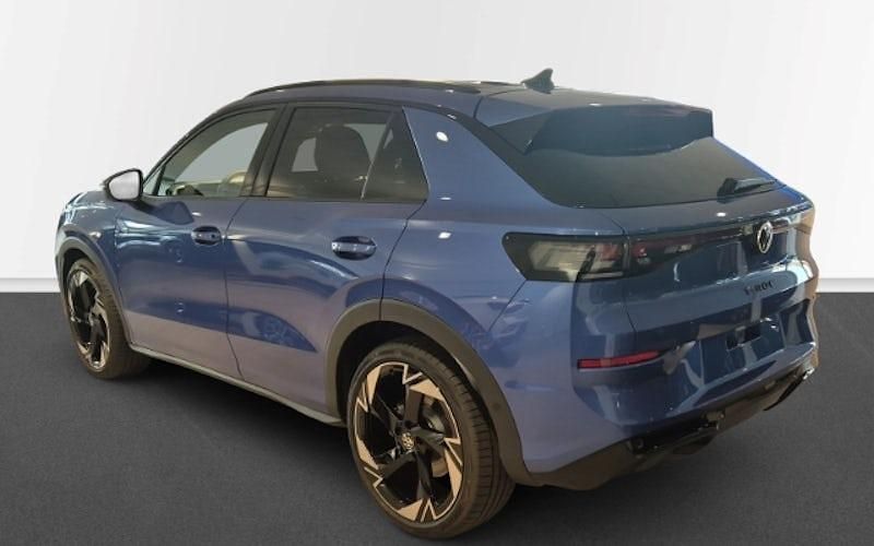 Neu VW T-Roc R-line 150 PS (110 kW) 2025 Blau SUV