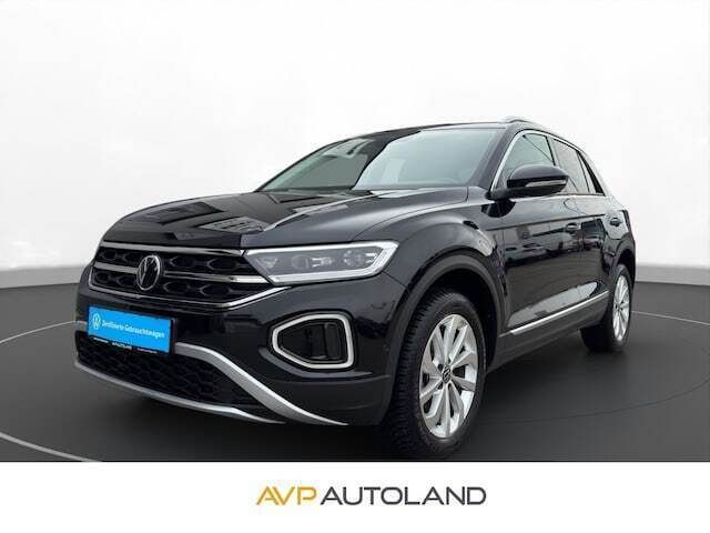 Deep black perleffekt Gebraucht 2024 VW T-Roc Style SUV | 29.360 € (Fairer Preis) - Bild 1/4