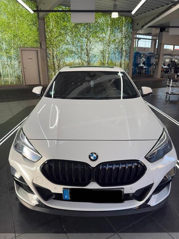 Gebraucht BMW 220 M Sport 190 PS (139 kW) 2020 Weiß Coupé