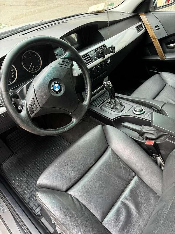 Gebraucht BMW 530 231 PS (169 kW) 2006 Kombi