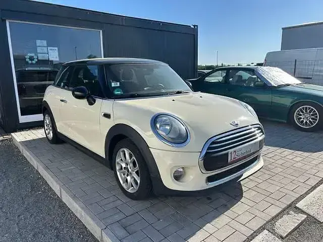 Gebraucht Mini Cooper Pepper 136 PS (100 kW) 2014 Pepper white Kleinwagen