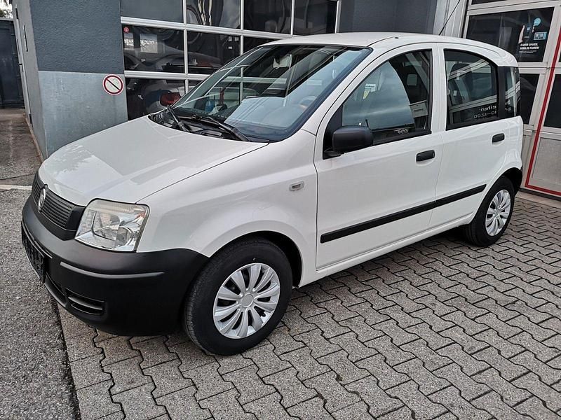 Weiß Gebraucht 2009 Fiat Panda Active Kleinwagen | 1.950 € (Fairer Preis) - Bild 1/4