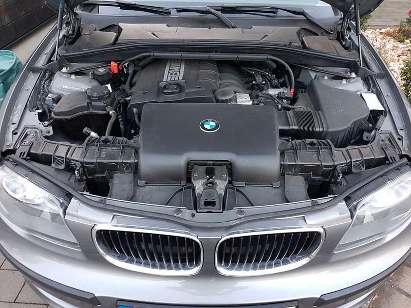 Usata BMW 116 122 CV (89 kW) 2009 Grigio Utilitaria