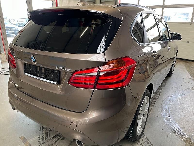Gebraucht BMW 218 Active Tourer Advantage 150 PS (110 kW) 2019 Beige Van / Kleinbus