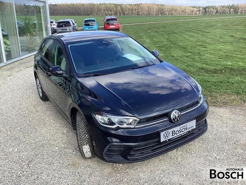 Gebraucht VW Polo Life 95 PS (69 kW) 2022 Deep black perleffekt Kleinwagen