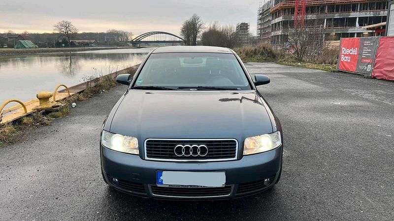 Gebraucht Audi A4 150 PS (110 kW) 2001 Grau Limousine