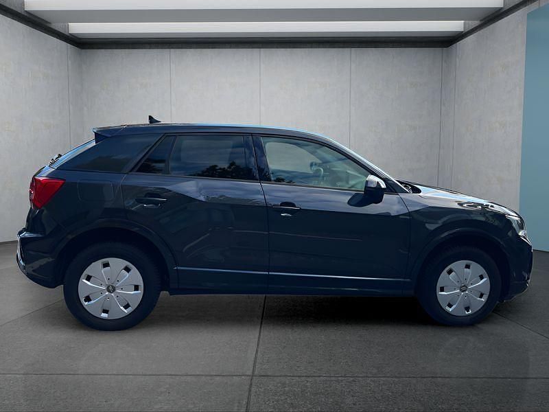 Gebraucht Audi Q2 116 PS (85 kW) 2023 Grau SUV
