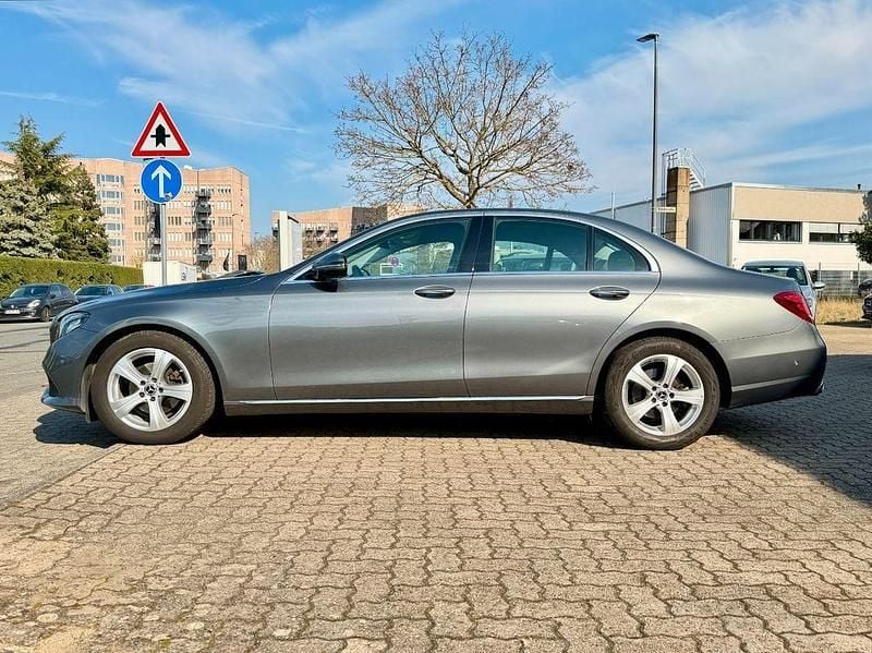 Gebraucht Mercedes E200 150 PS (110 kW) 2018 Grau Limousine
