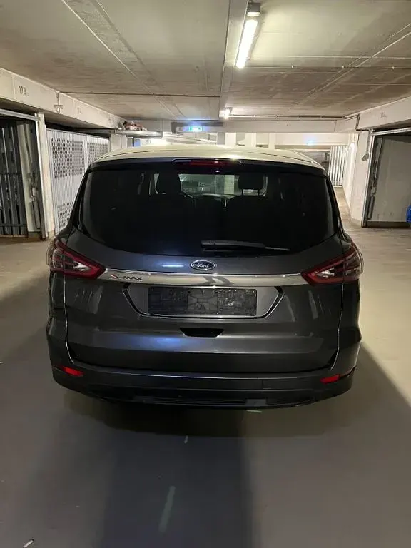 Używany Ford S-MAX Titanium 150 KM (110 kW) 2015 Szary Minivan