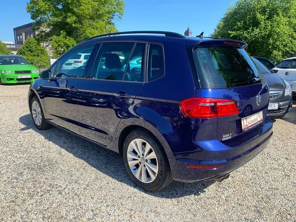 Gebraucht VW Golf Sportsvan Highline 125 PS (91 kW) 2017 Blau Van / Kleinbus