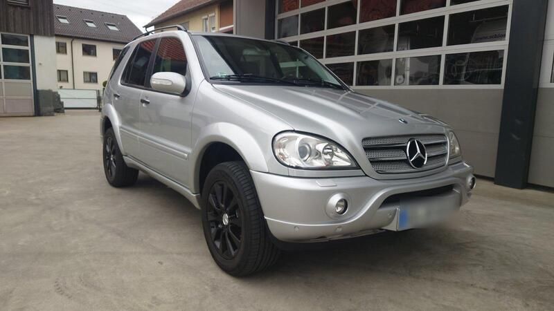 Silber Gebraucht 2001 Mercedes ML55 AMG AMG SUV | 17.999 € - Bild 1/4