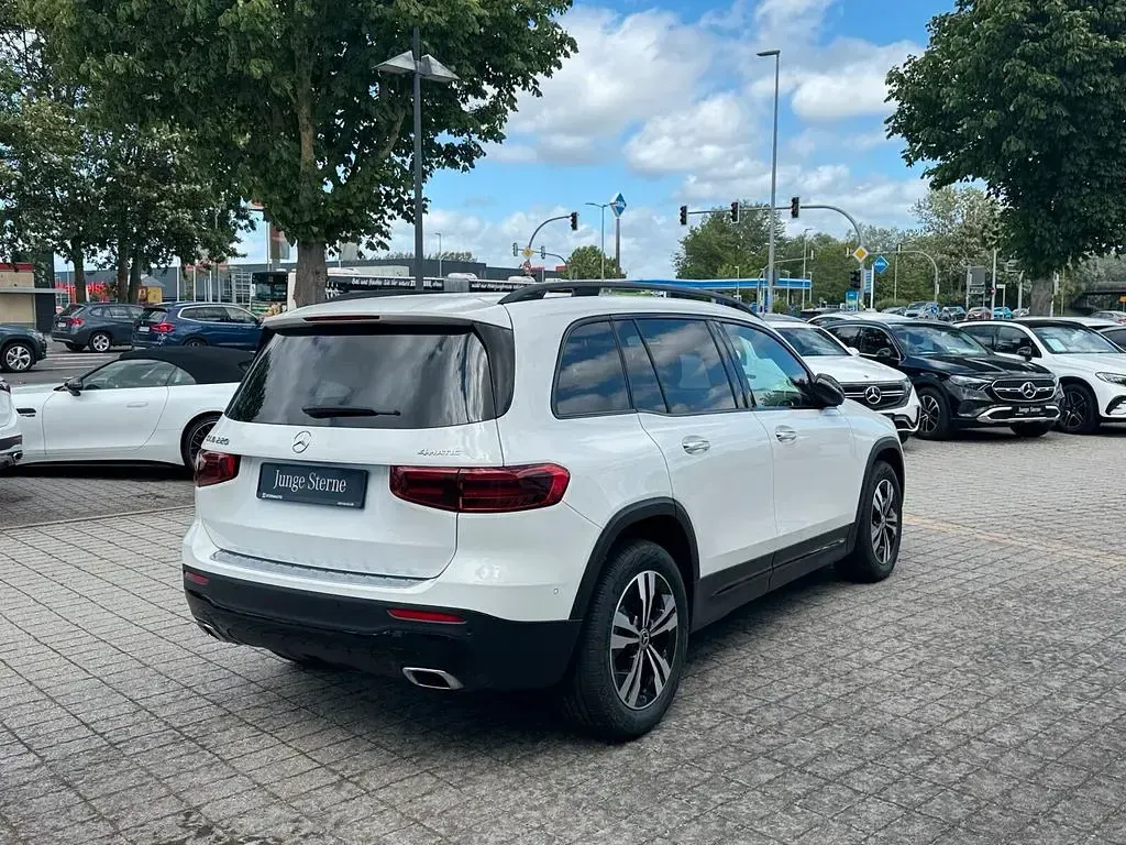 Gebraucht Mercedes GLB220 Progressive 190 PS (139 kW) 2025 Unilack polarweiß SUV