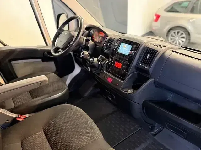 Gebraucht Peugeot Boxer 393 PS (289 kW) 2016 Blanc banquise Van