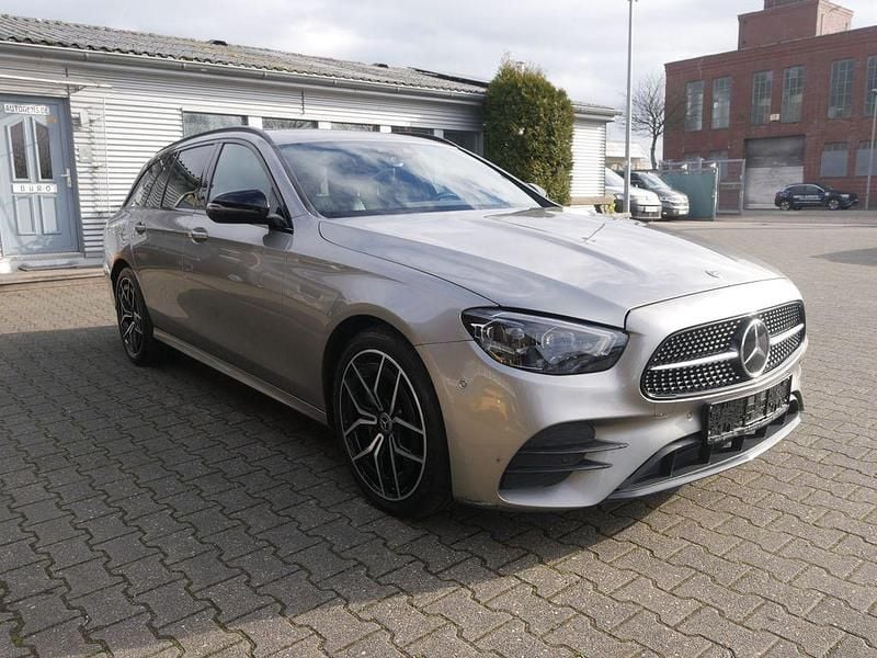 Gebraucht Mercedes E220 Business 194 PS (142 kW) 2021 Silber Limousine