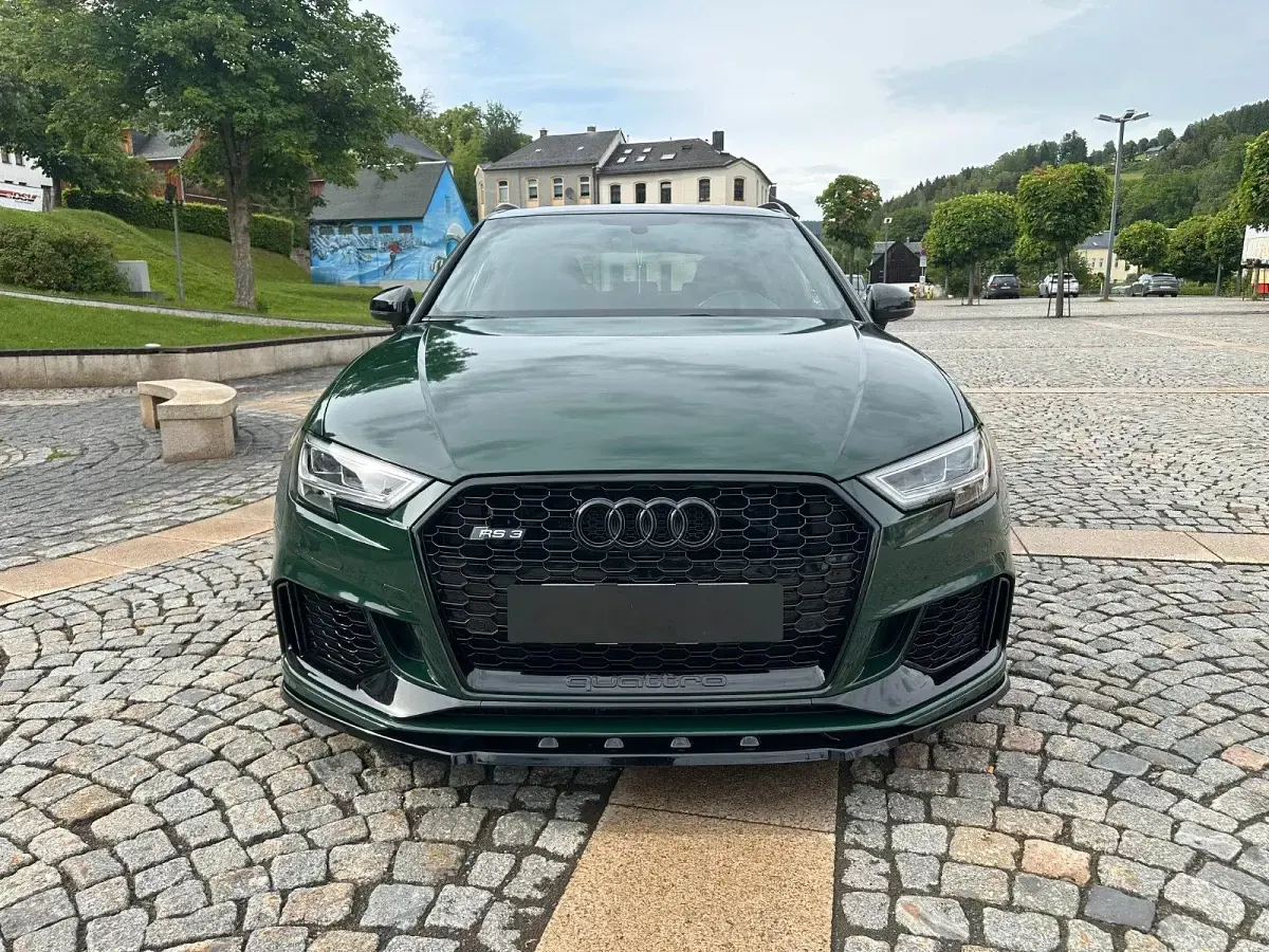 Gebraucht Audi RS3 Sportback Advanced 582 PS (428 kW) 2018 Grün Kleinwagen