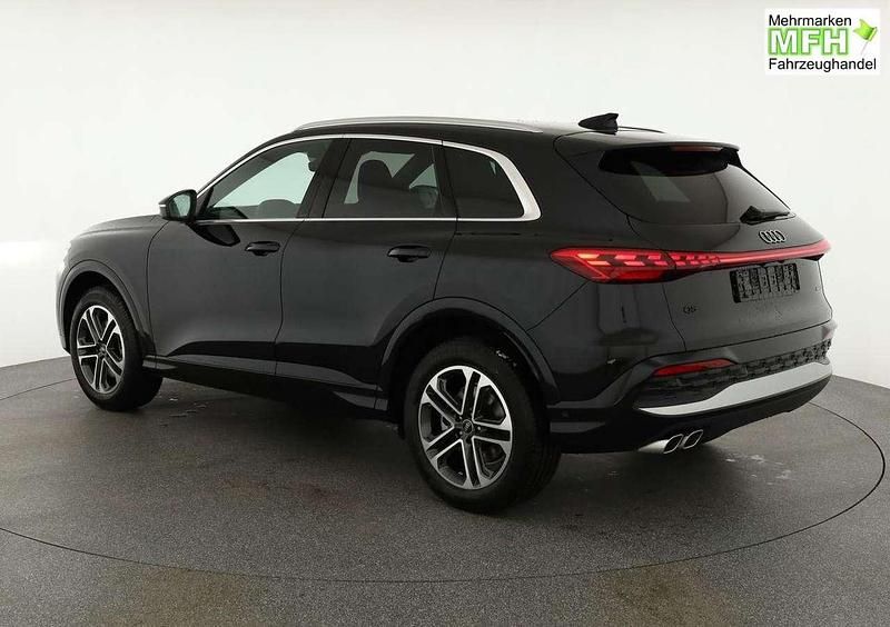 Neu Audi Q5 204 PS (150 kW) 2026 Mythosschwarz metallic SUV