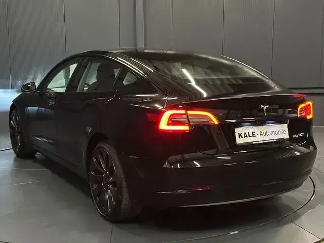 Occasion Tesla Model 3 Performance 392 kW (534 PK) 2022 Zwart Sedan