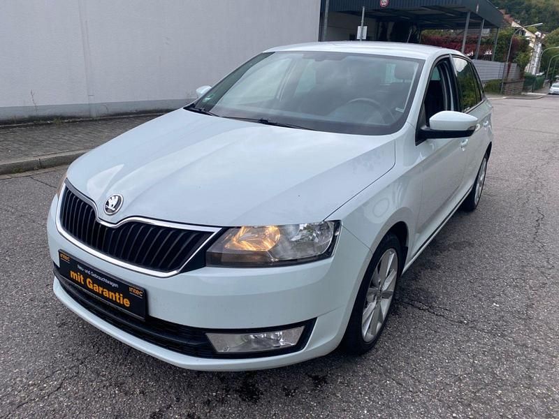 Gebraucht Skoda Rapid Joy 116 PS (85 kW) 2016 Weiß Kombi