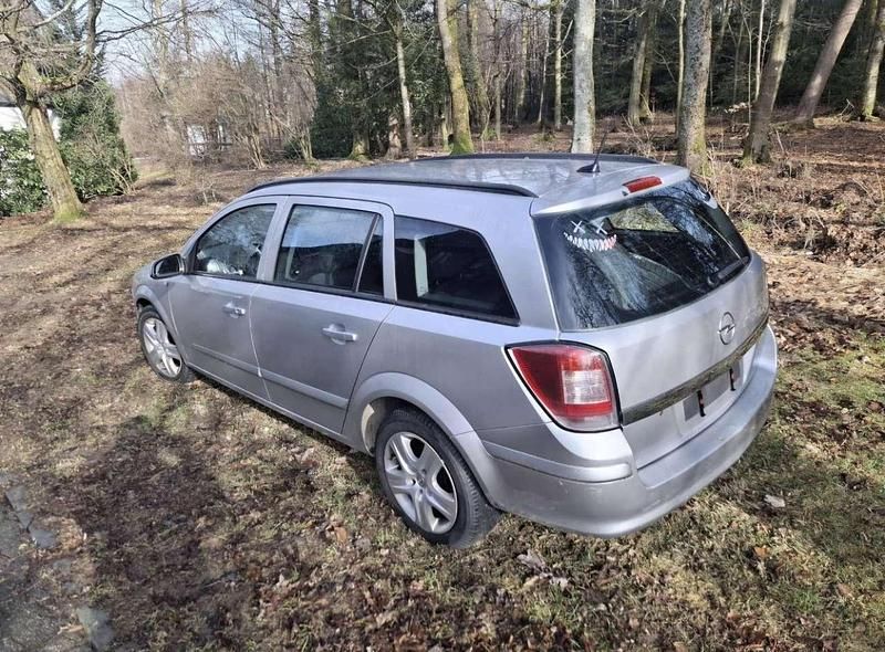 Gebraucht Opel Astra 110 PS (80 kW) 2008 Limousine