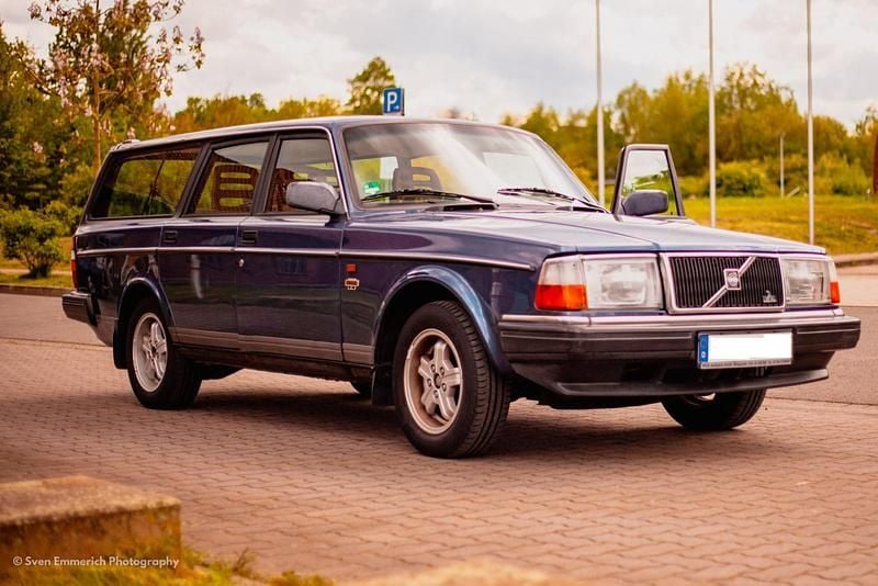 Blau Gebraucht 1992 Volvo 245 Kombi | 7.900 € - Bild 1/4