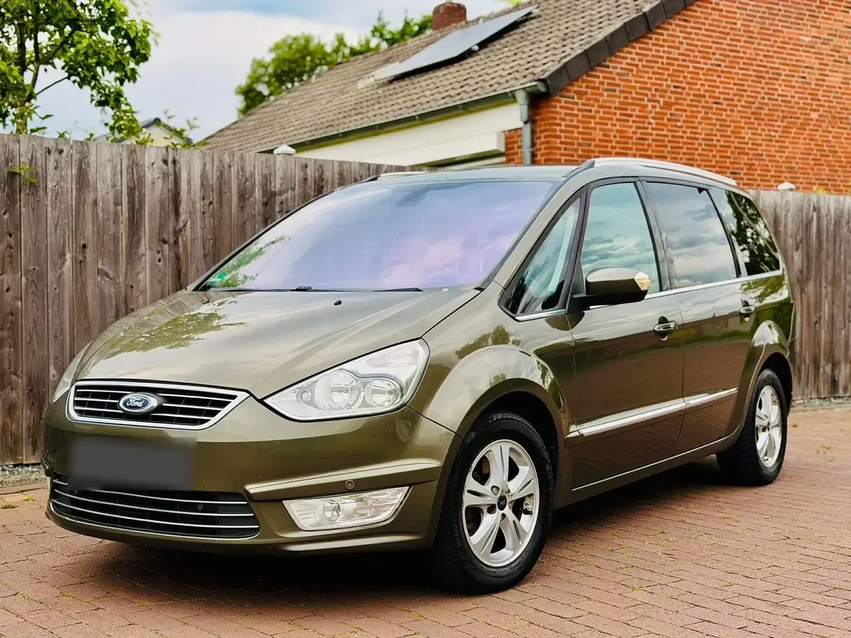 Gebraucht Ford Galaxy 163 PS (119 kW) 2012 Grün Van / Kleinbus