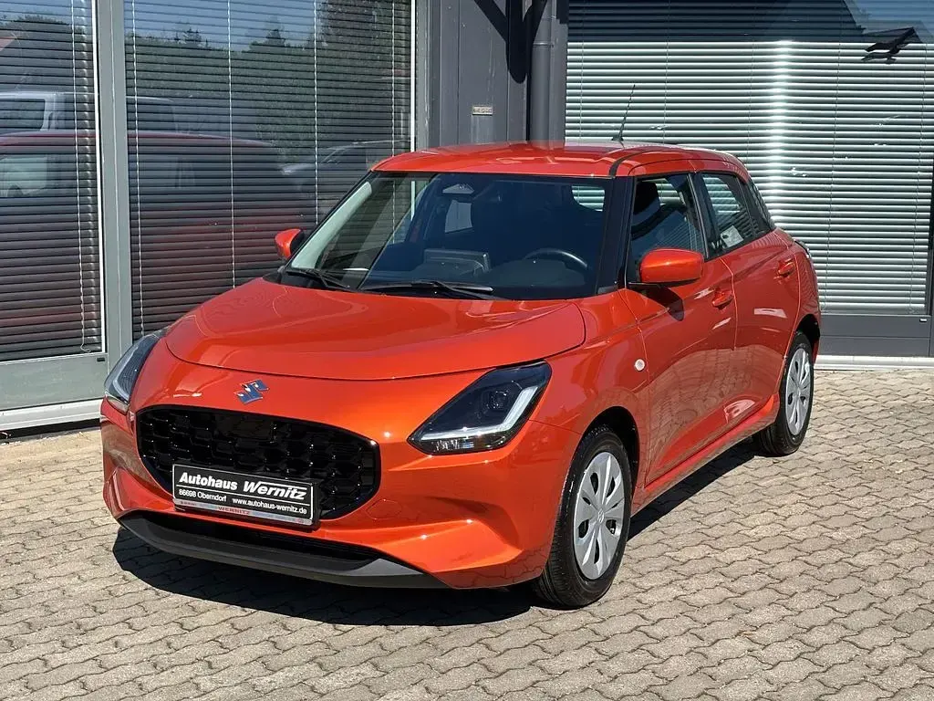 Neu Suzuki Swift Club 83 PS (61 kW) 2026 Orange Kleinwagen