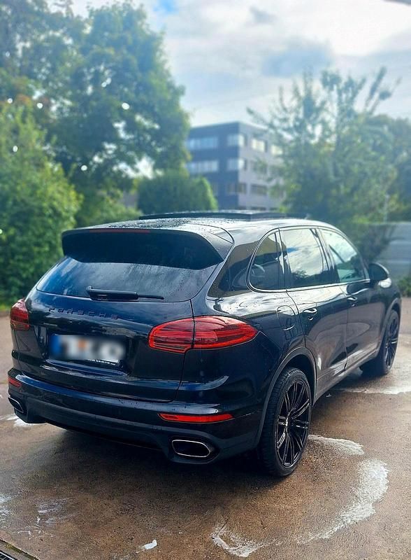 Gebraucht Porsche Cayenne 250 PS (183 kW) 2014 Schwarz SUV